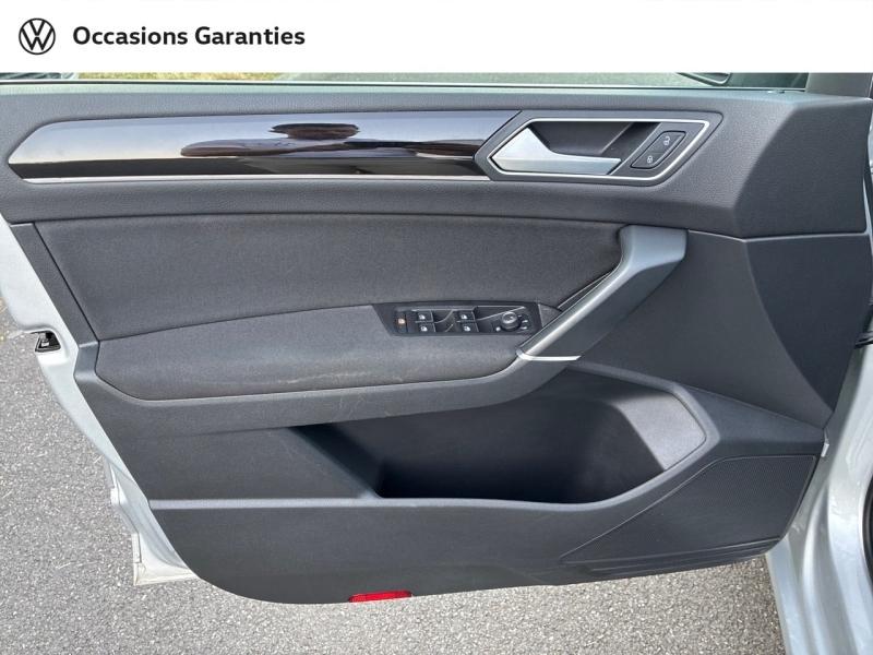Voitures occasions VOLKSWAGEN TOURAN Carat Rezé