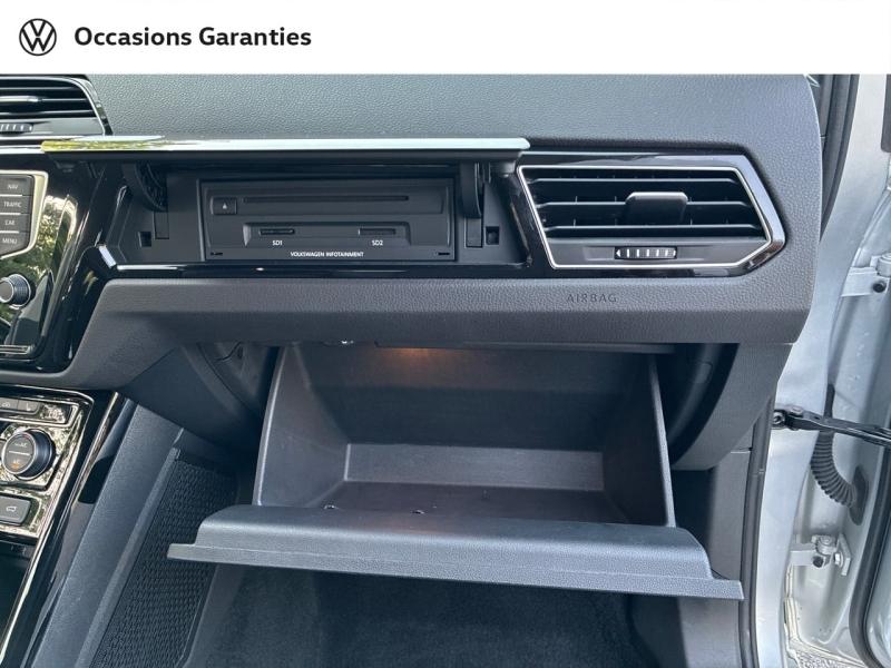 Voitures occasions VOLKSWAGEN TOURAN Carat Rezé