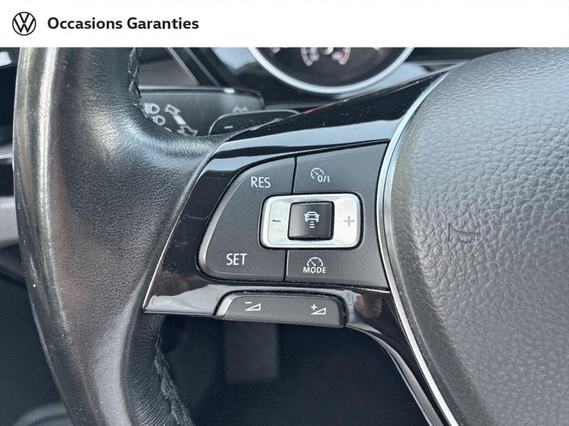 Voitures occasions VOLKSWAGEN TOURAN Carat Rezé