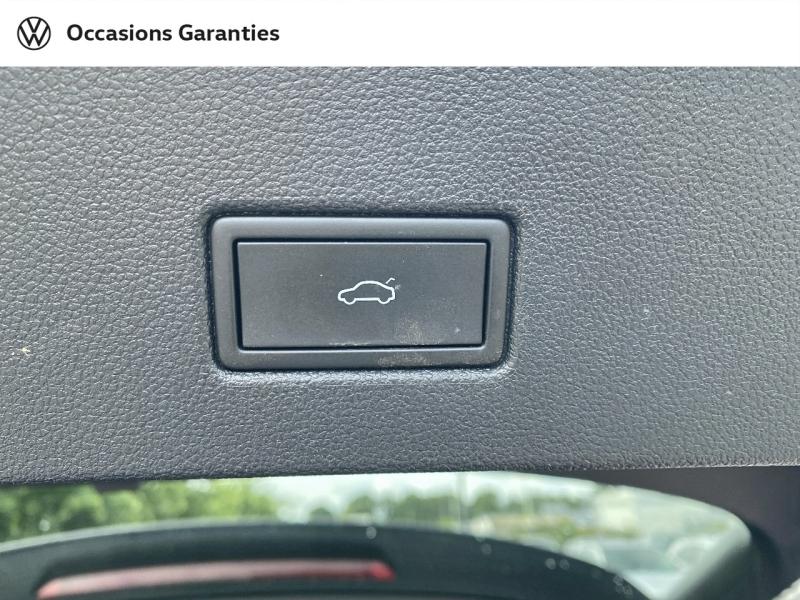 Voitures occasions VOLKSWAGEN T-ROC R-Line Rezé