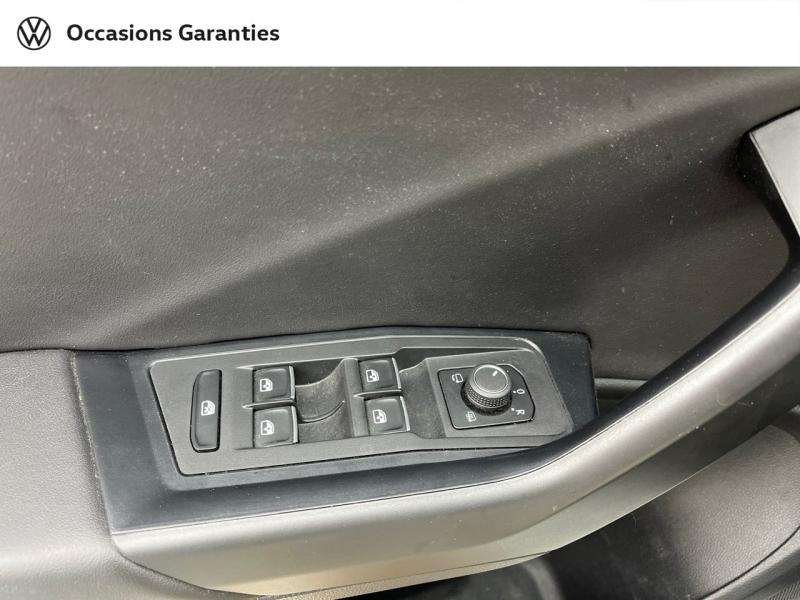 Voitures occasions VOLKSWAGEN T-ROC Carat Exclusive Rezé