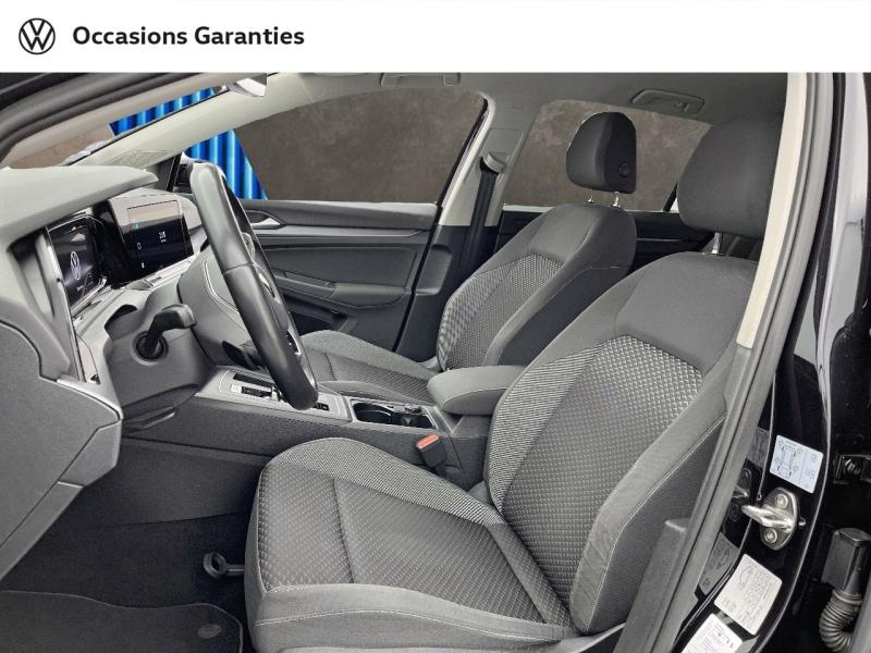 Voitures occasions VOLKSWAGEN GOLF Active Rezé