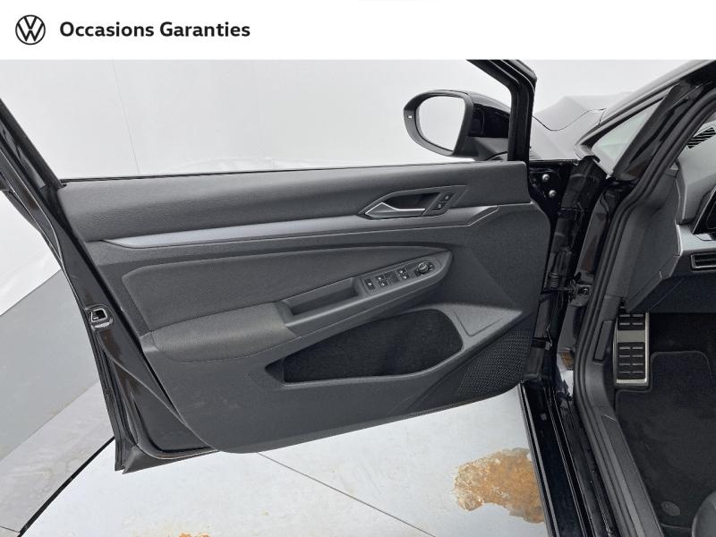 Voitures occasions VOLKSWAGEN GOLF Active Rezé