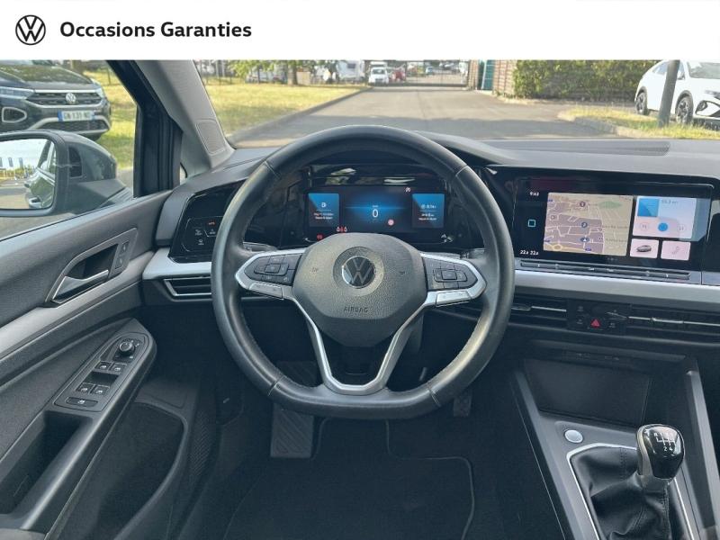 Voitures occasions VOLKSWAGEN GOLF Life 1st Rezé