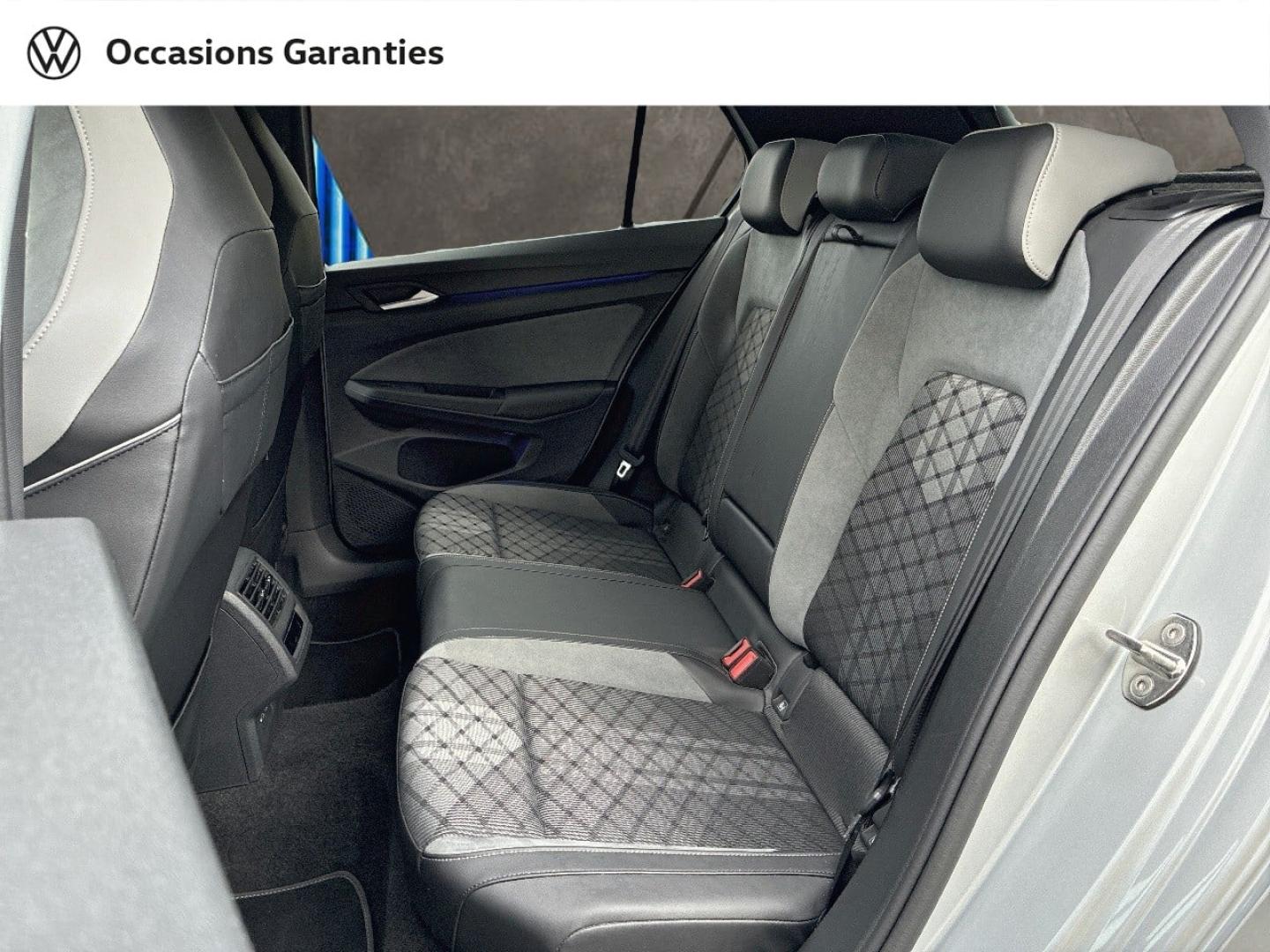 Voitures occasions VOLKSWAGEN GOLF R-Line Rezé