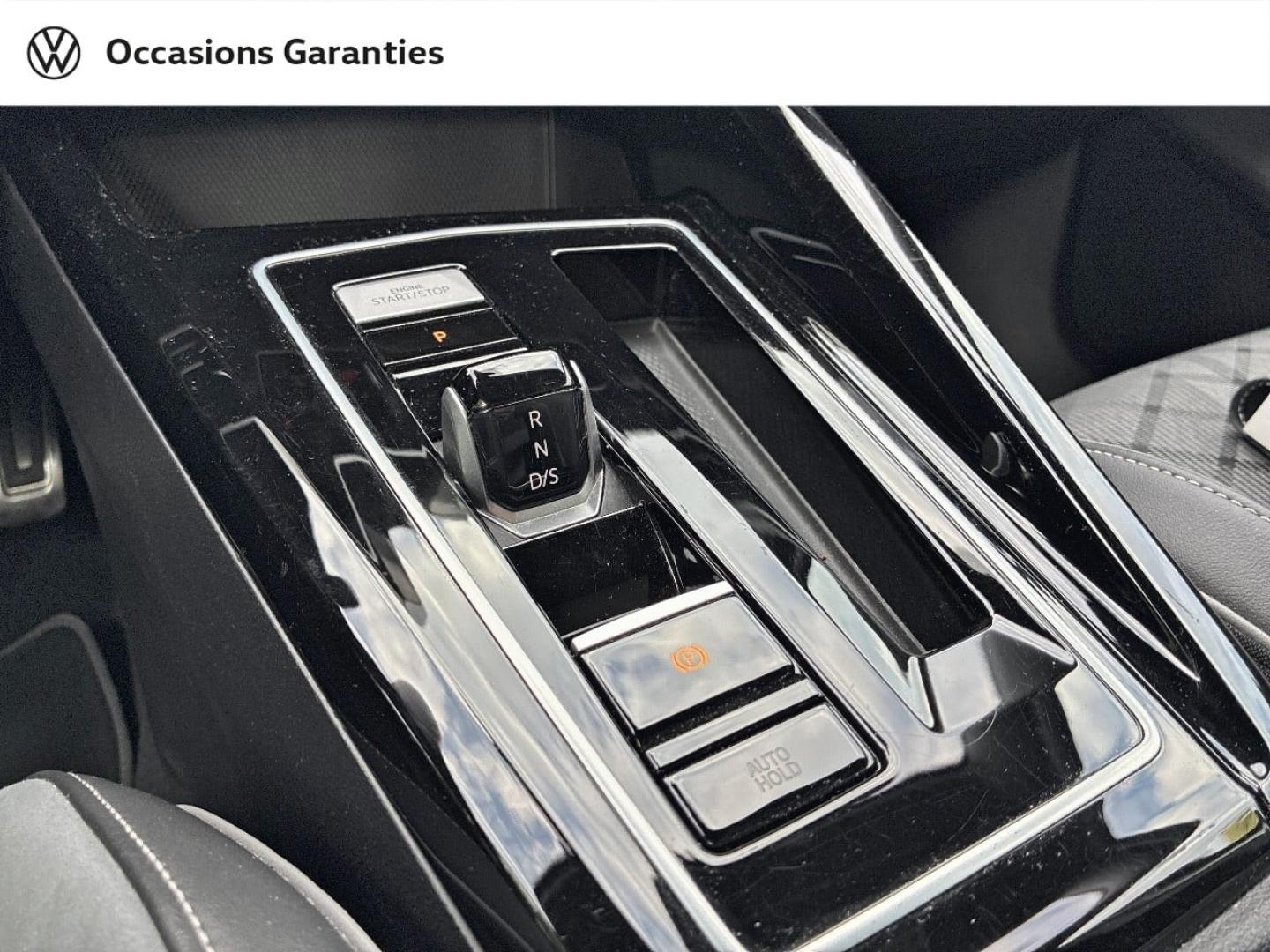 Voitures occasions VOLKSWAGEN GOLF R-Line Orvault