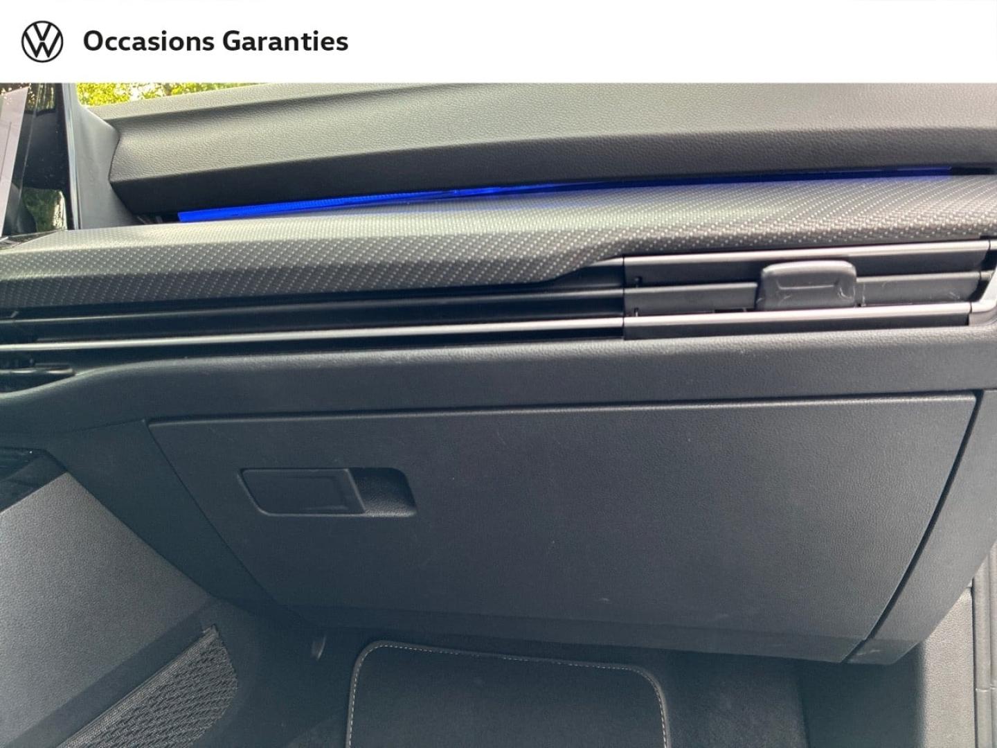 Voitures occasions VOLKSWAGEN GOLF R-Line Rezé