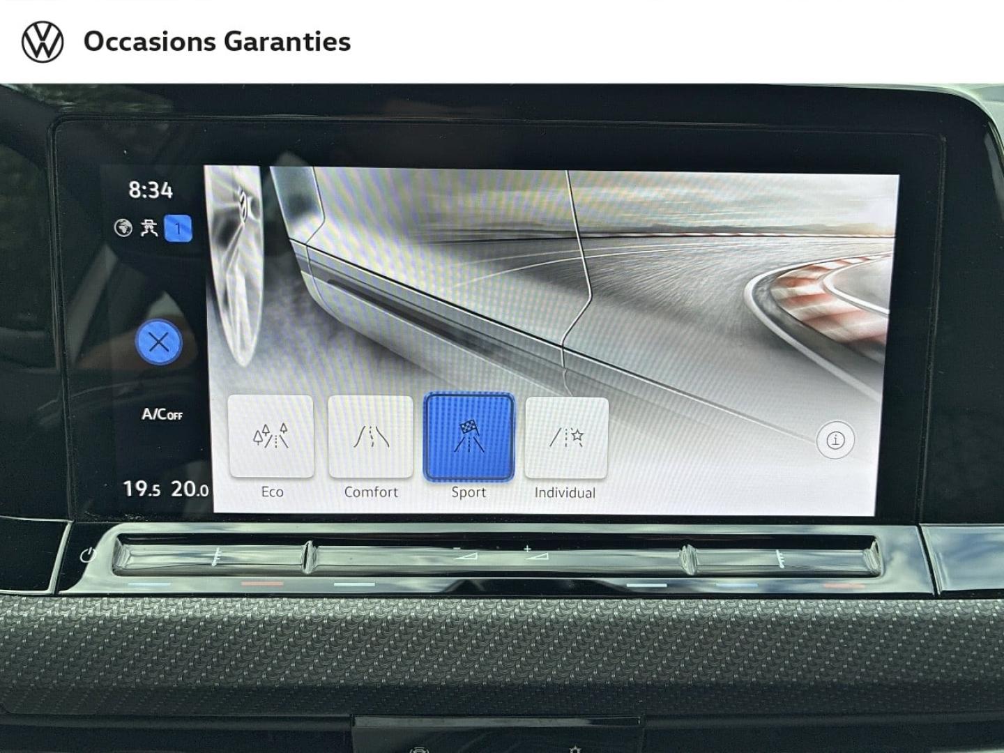 Voitures occasions VOLKSWAGEN GOLF R-Line Orvault