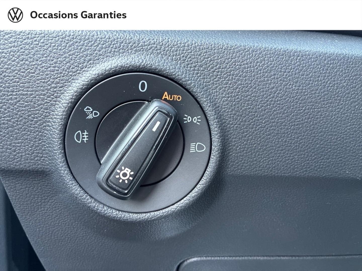 Voitures occasions VOLKSWAGEN T-ROC Life Plus Rezé