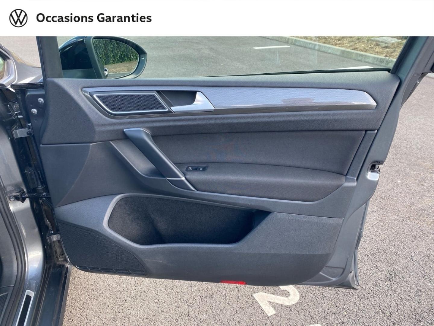 Voitures occasions VOLKSWAGEN GOLF SPORTSVAN IQ.Drive Rezé