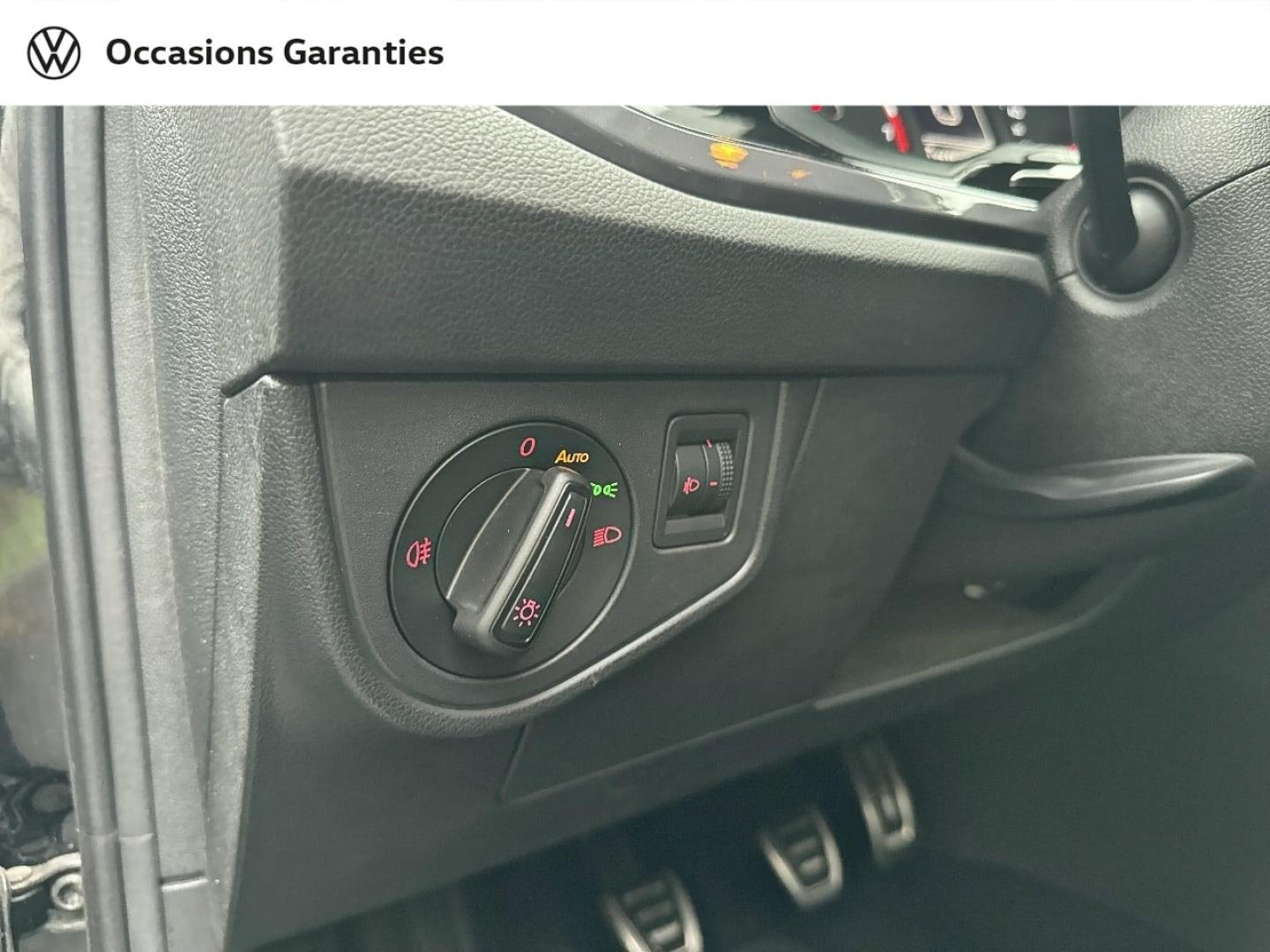 Voitures occasions VOLKSWAGEN POLO IQ.Drive Rezé