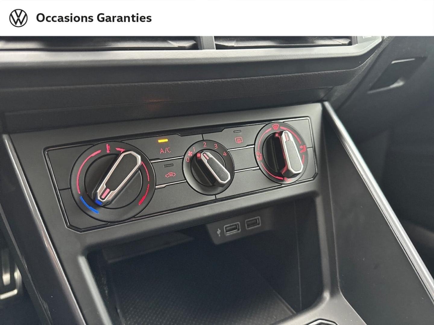 Voitures occasions VOLKSWAGEN POLO IQ.Drive Rezé