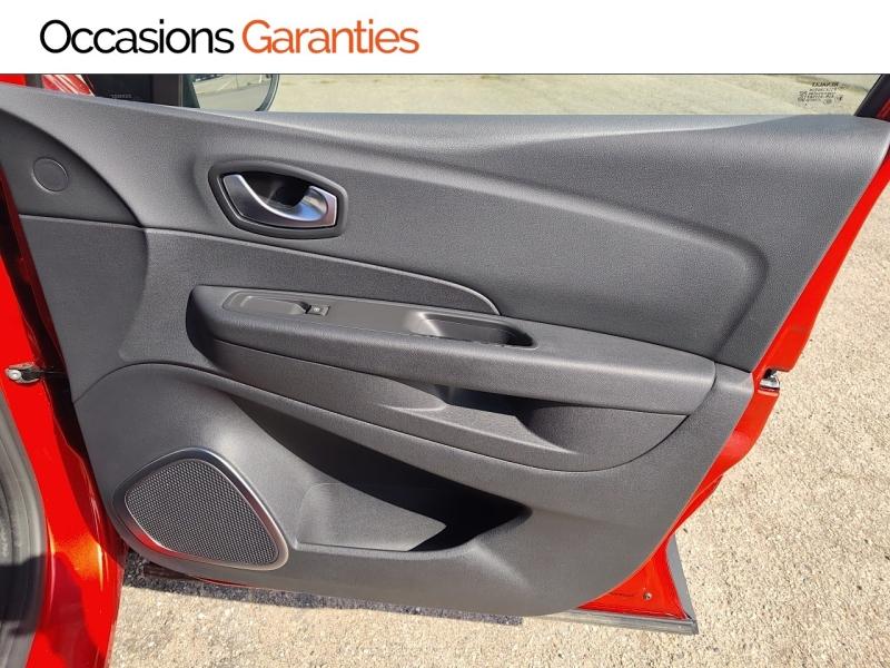 Voitures occasions RENAULT CAPTUR Intens Laxou