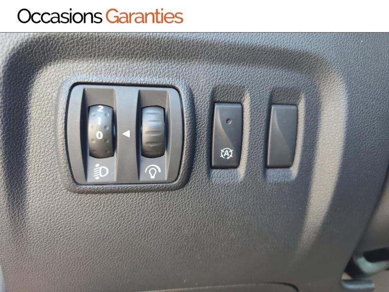 Voitures occasions RENAULT CAPTUR Intens Laxou