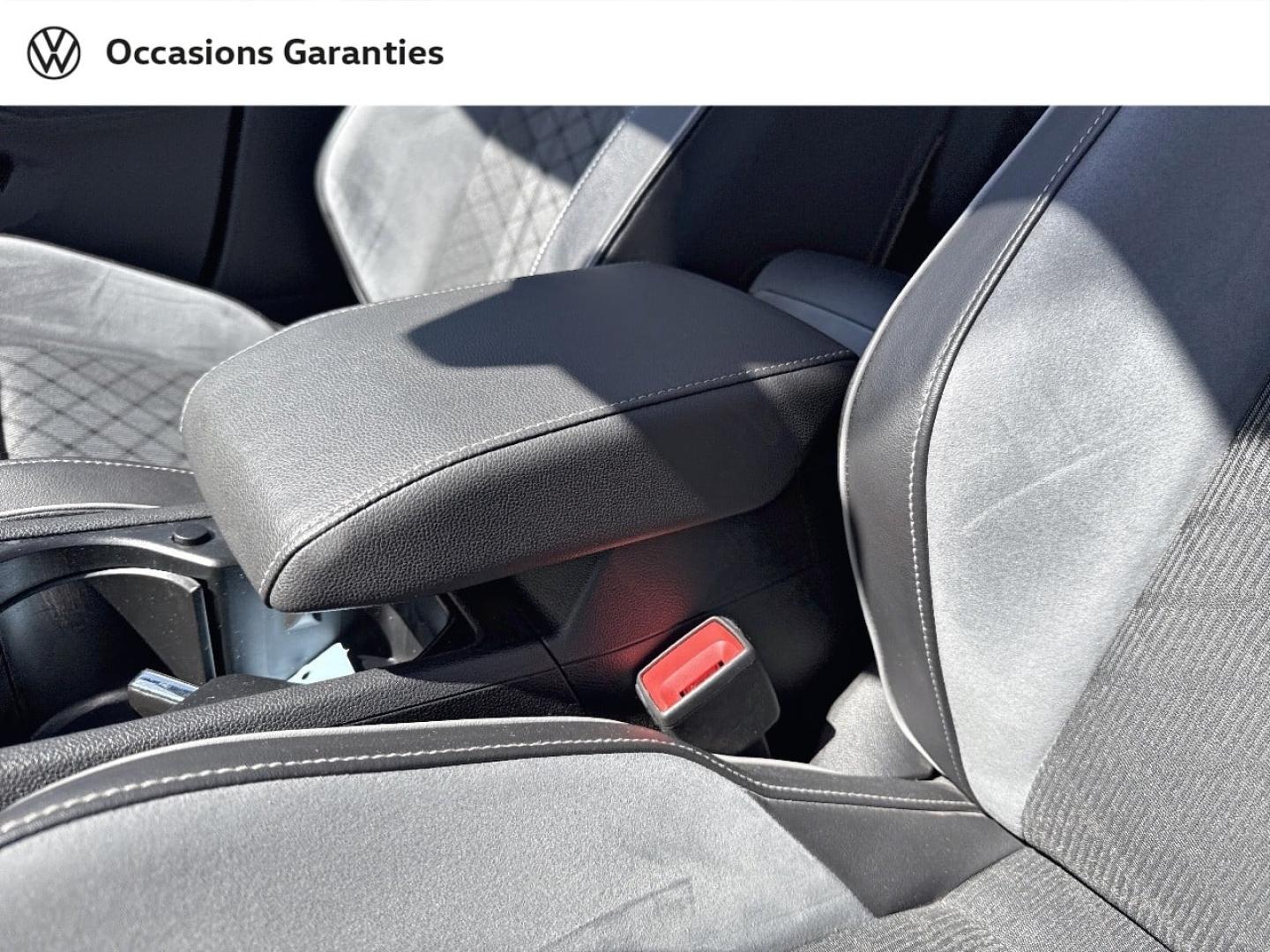 Voitures occasions VOLKSWAGEN GOLF R-Line Laxou