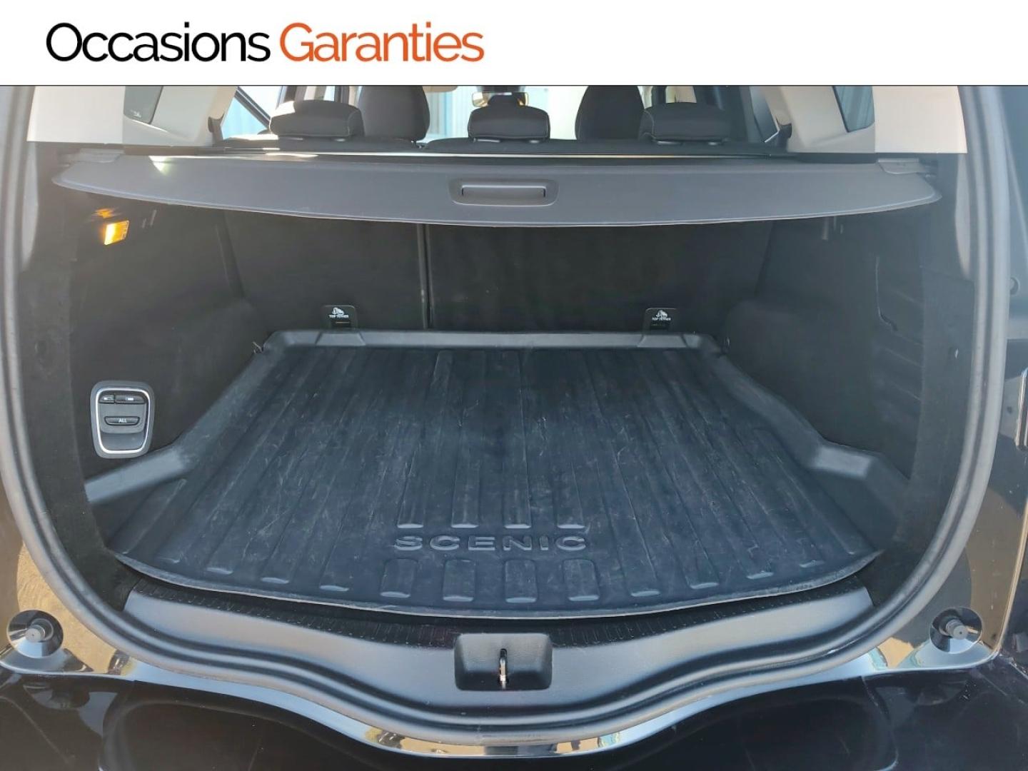 Voitures occasions RENAULT GRAND SCENIC Limited Laxou