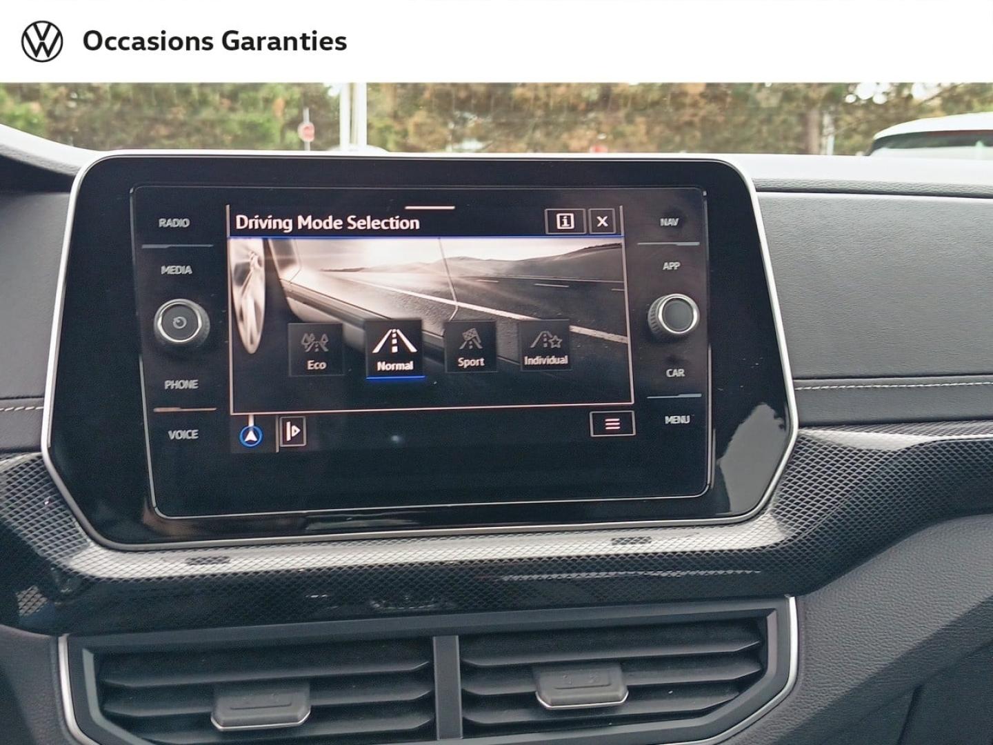 Voitures occasions VOLKSWAGEN T-CROSS R-Line Laxou