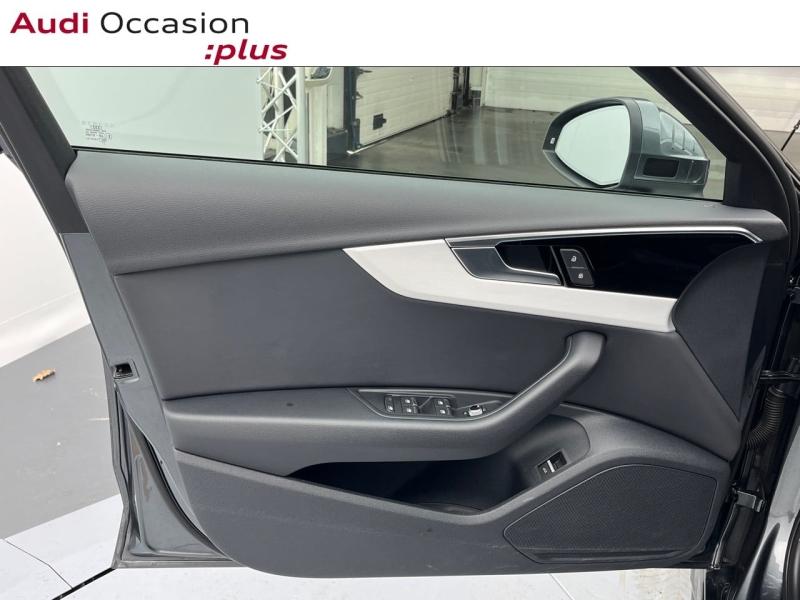 Voitures occasions Audi A4 Avant S line Orvault