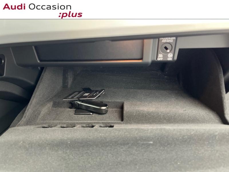 Voitures occasions Audi A4 Avant S line Orvault