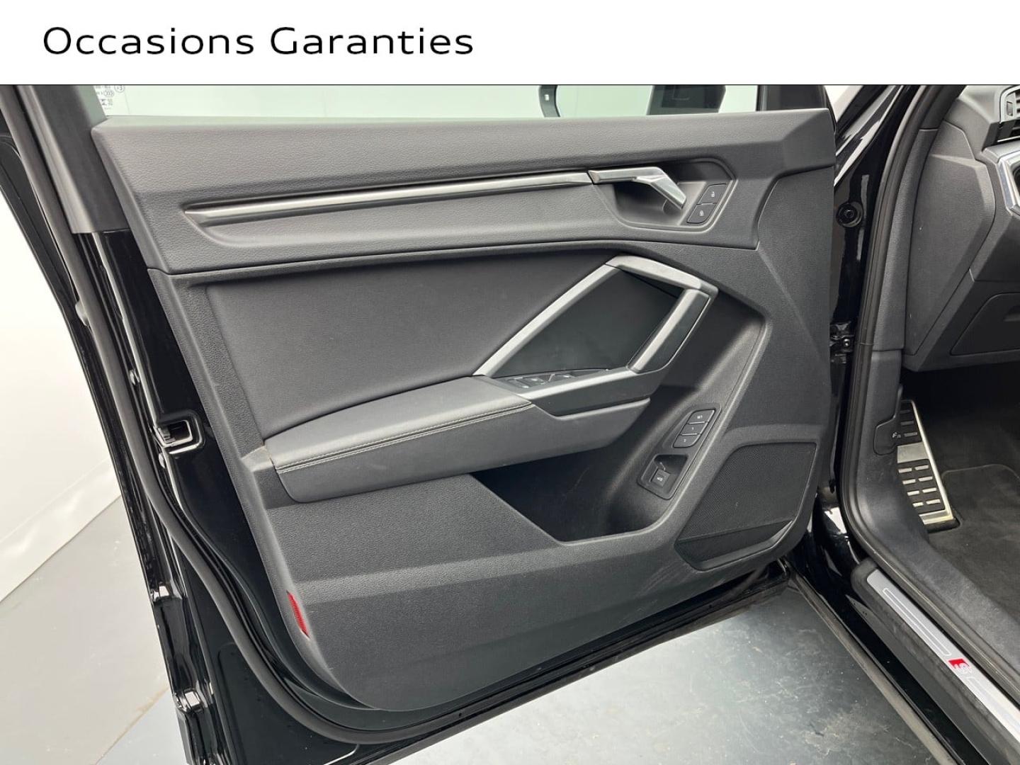 Voitures occasions Audi Q3 Sportback S line Orvault