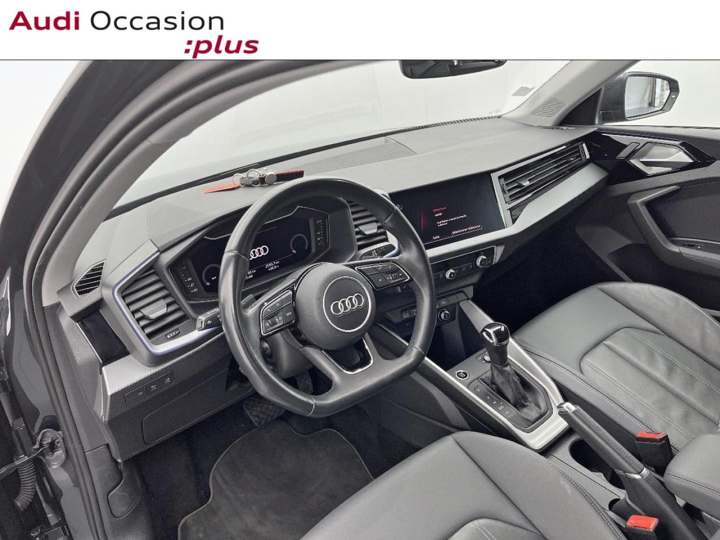 Voitures occasions Audi A1 Sportback Design luxe Orvault