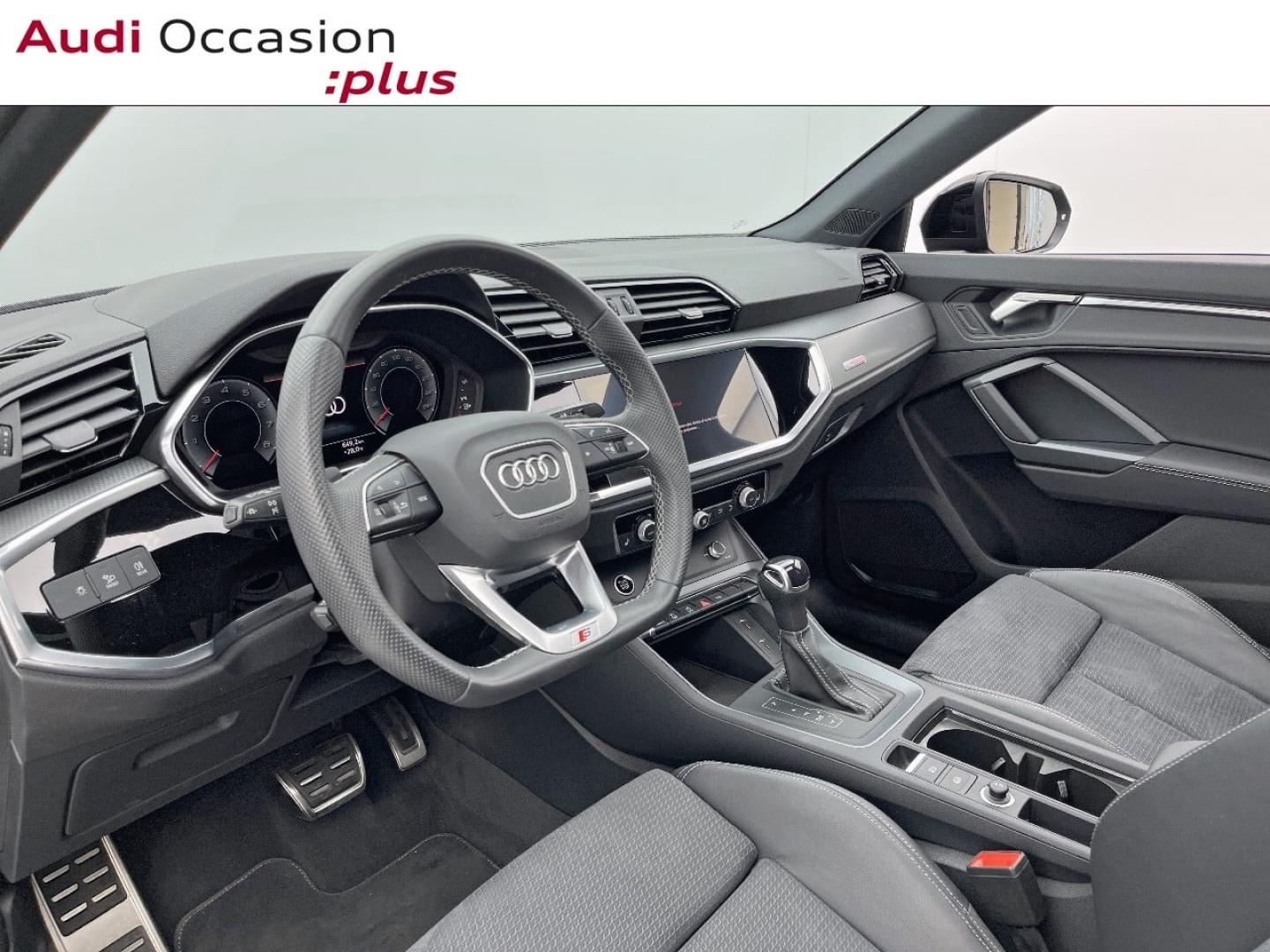Voitures occasions Audi Q3 S line plus Orvault