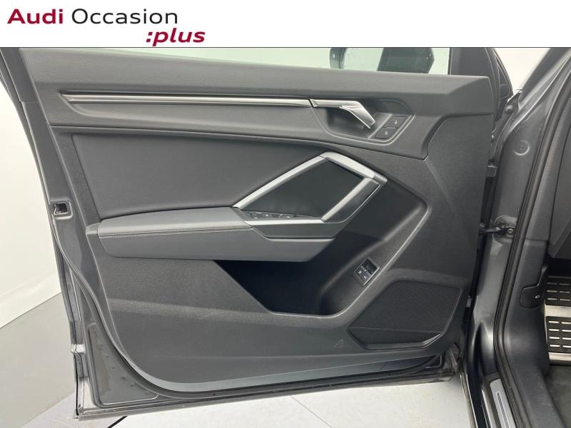 Voitures occasions Audi Q3 S line Orvault