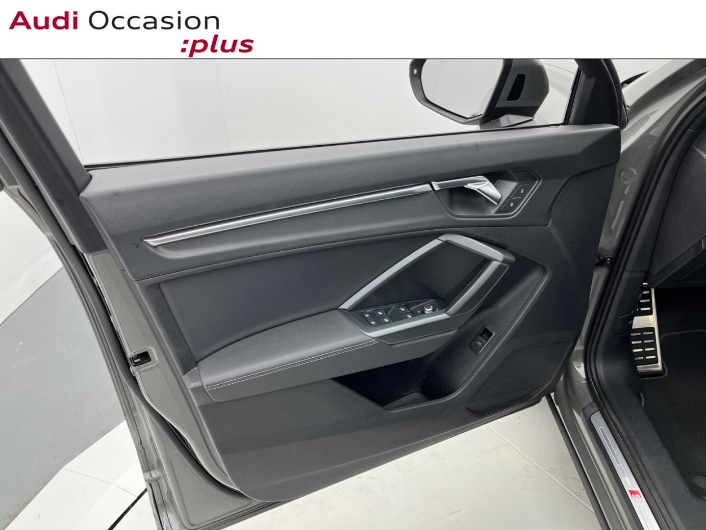 Voitures occasions Audi Q3 S line Orvault