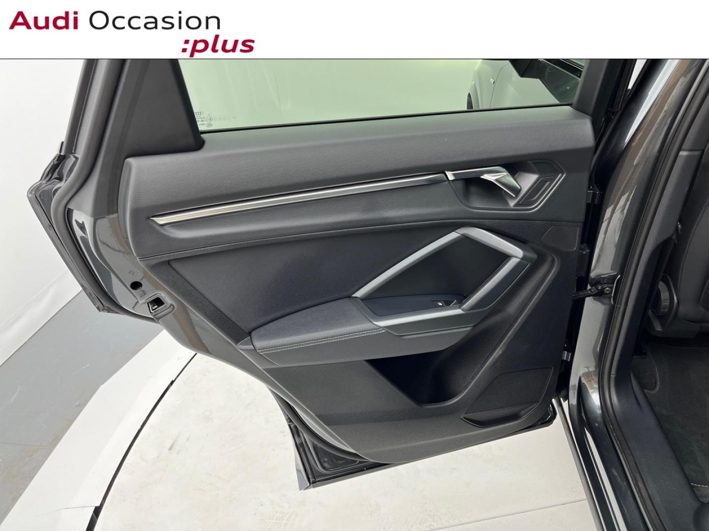 Voitures occasions Audi Q3 S line Orvault