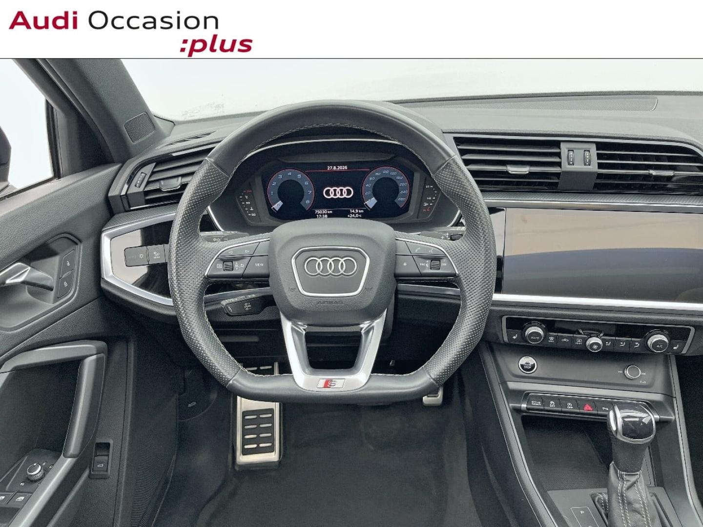 Voitures occasions Audi Q3 S line Rezé