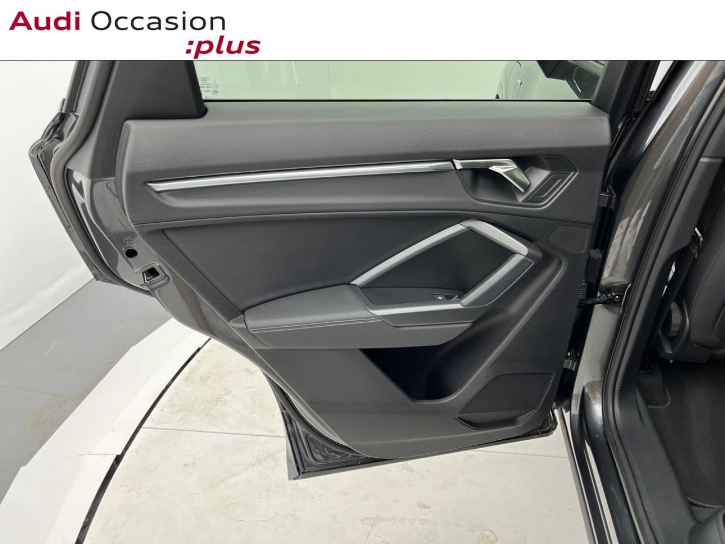 Voitures occasions Audi Q3 S line Orvault