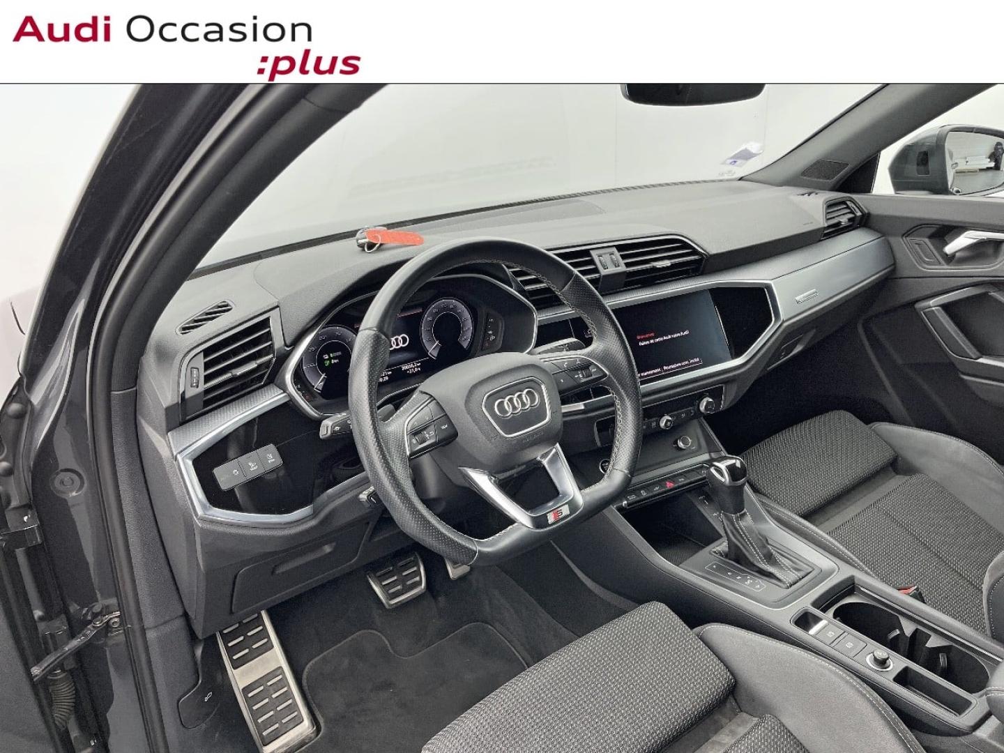 Voitures occasions Audi Q3 Sportback S line Rezé