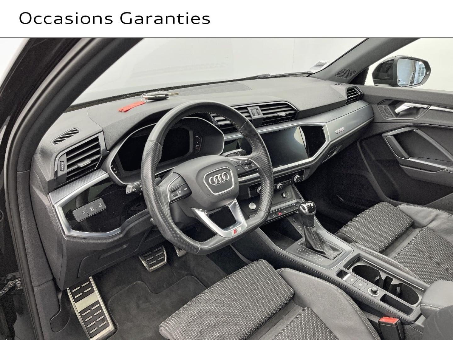 Voitures occasions Audi Q3 S line Orvault