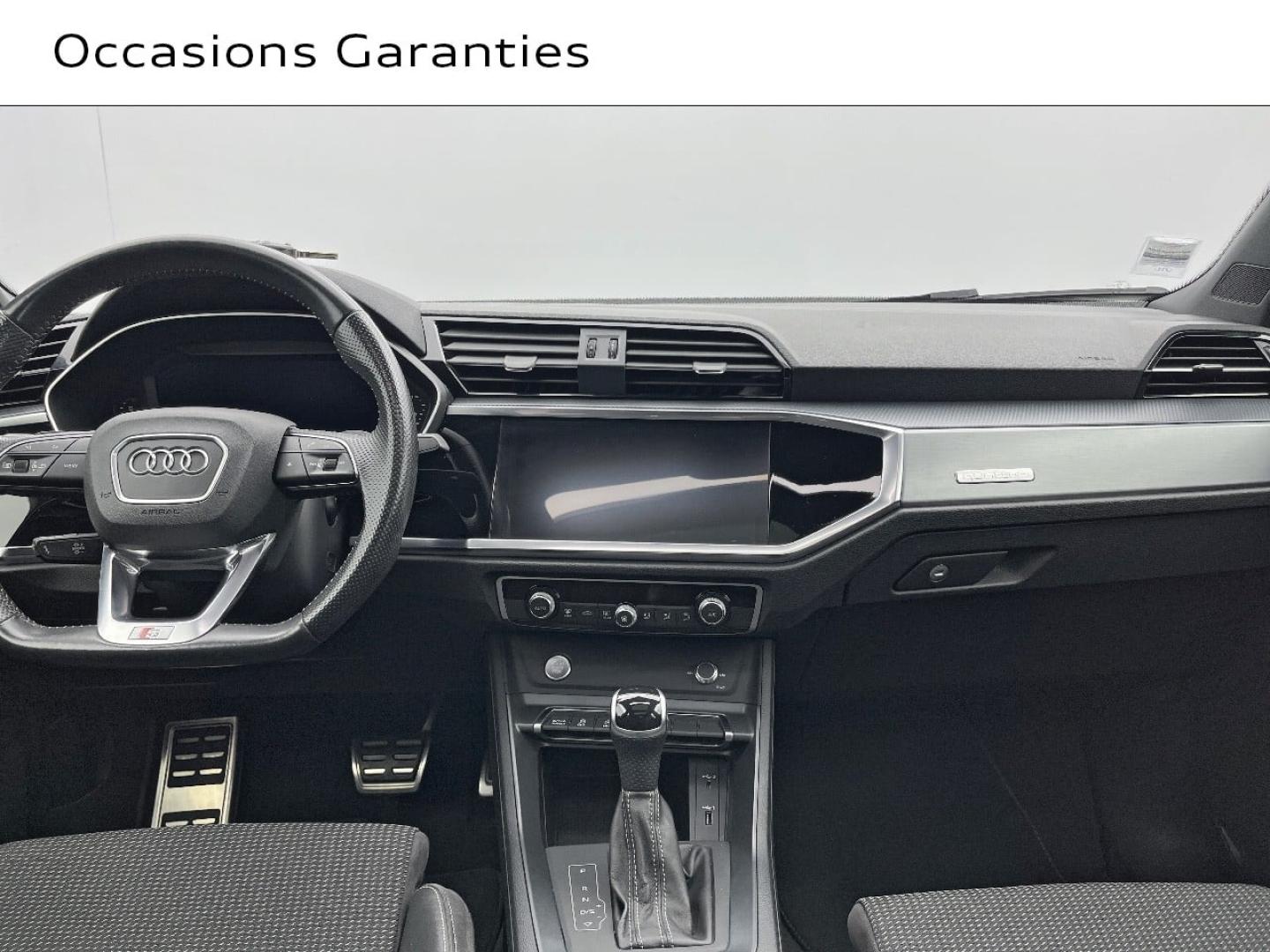 Voitures occasions Audi Q3 S line Rezé