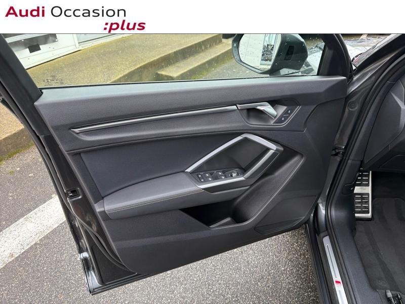 Voitures occasions Audi Q3 S line Cesson-Sévigné