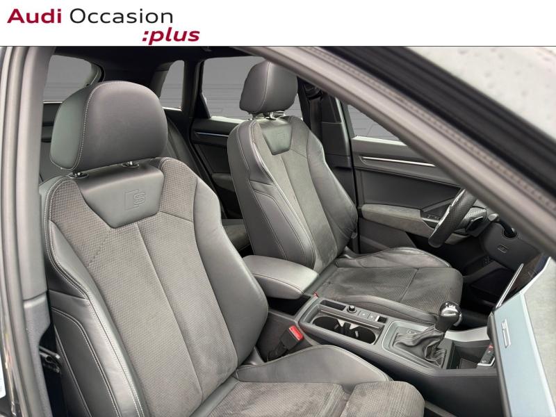 Voitures occasions Audi Q3 S line Cesson-Sévigné