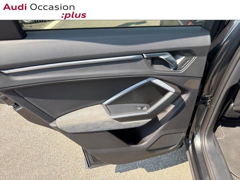 Voitures occasions Audi Q3 S line Cesson-Sévigné
