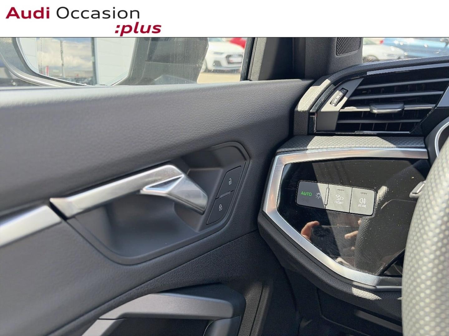 Voitures occasions Audi Q3 S line Cesson-Sévigné