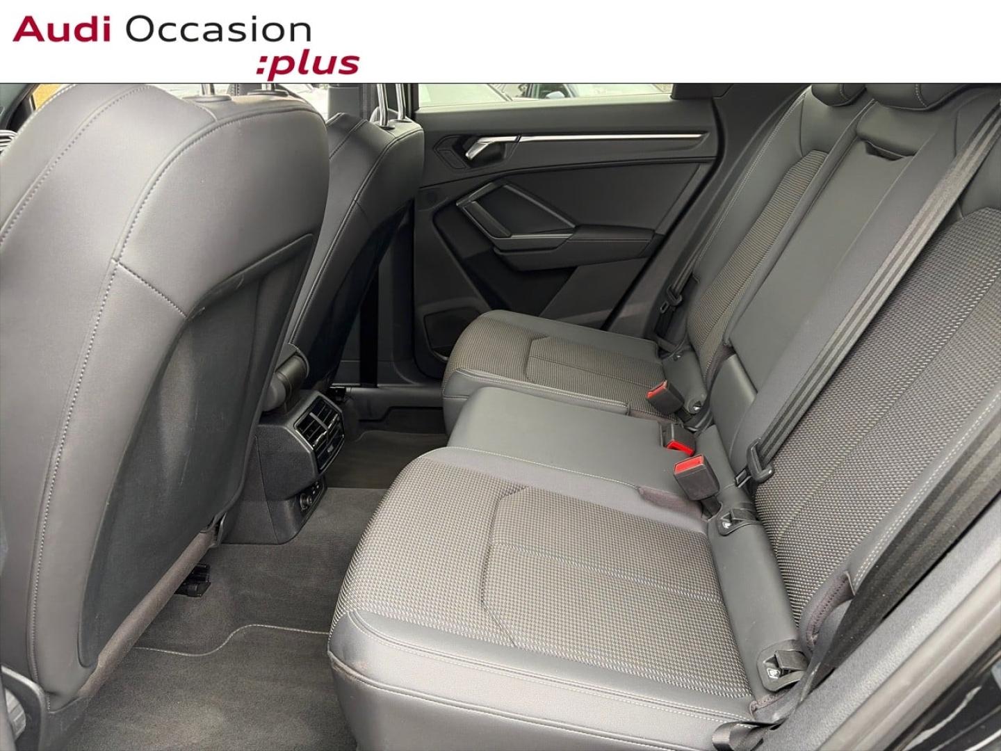Voitures occasions Audi Q3 S line Cesson-Sévigné