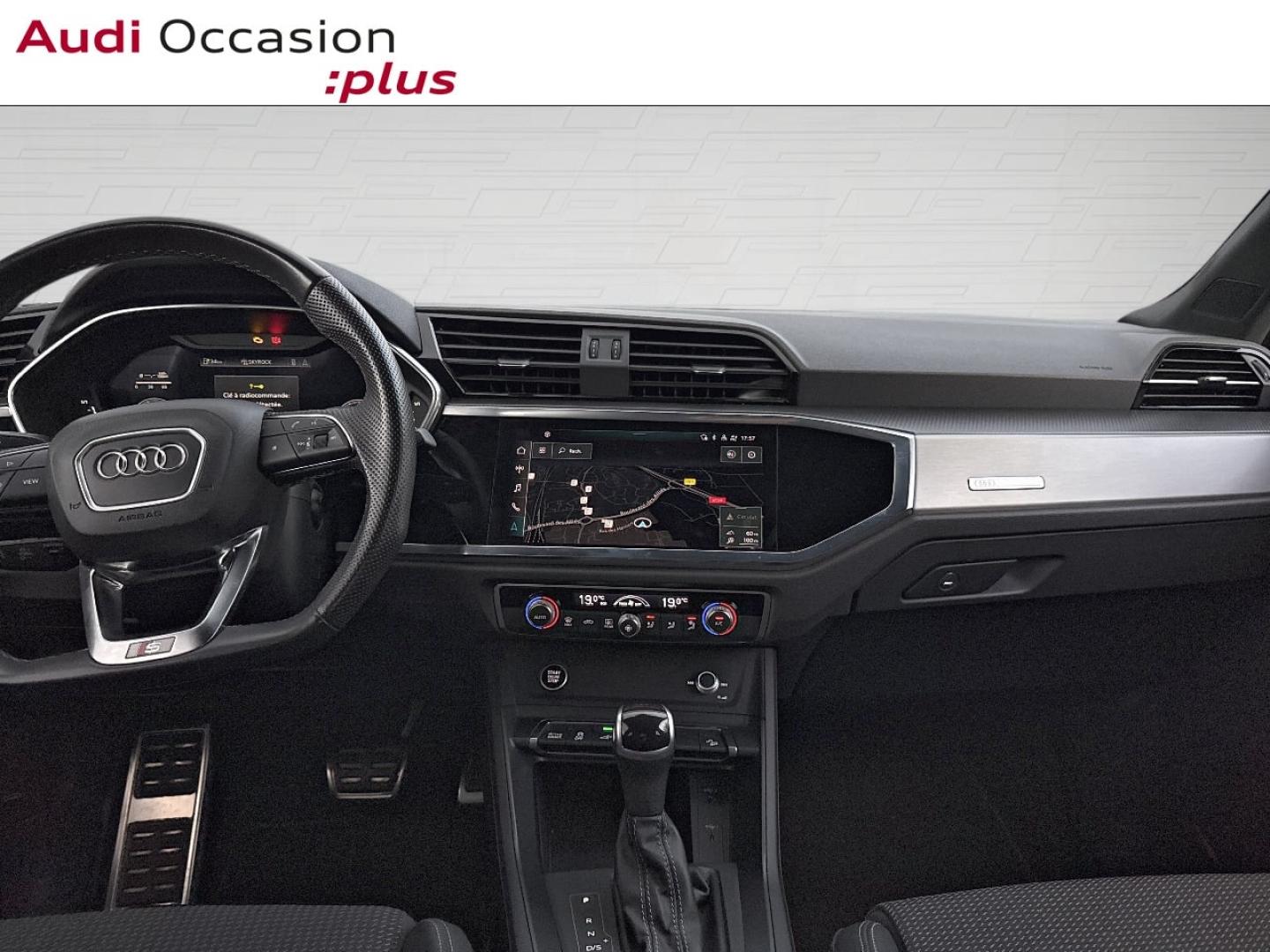 Voitures occasions Audi Q3 S line Cesson-Sévigné