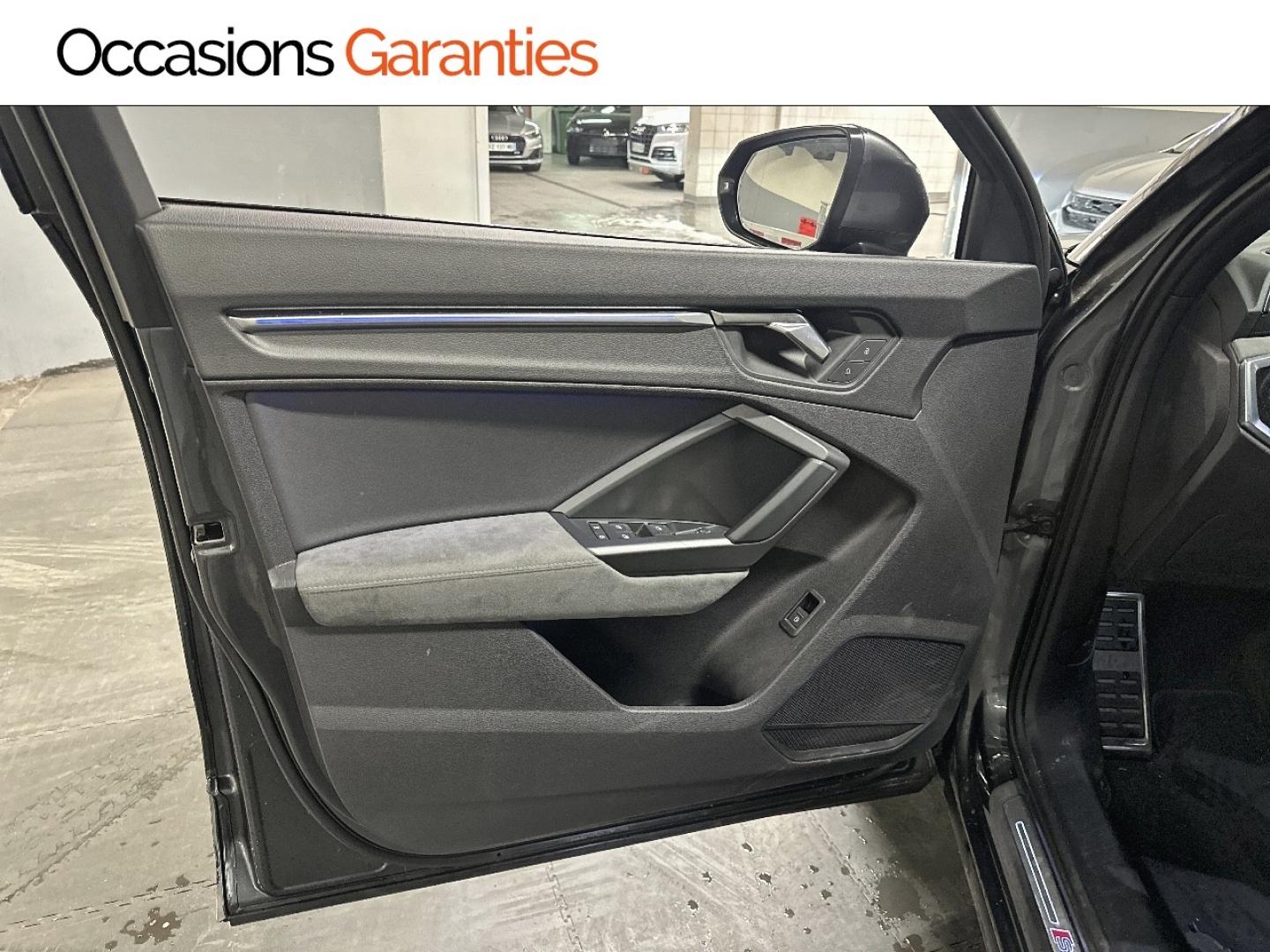 Voitures occasions Audi Q3 S line Paris