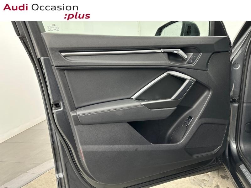Voitures occasions Audi Q3 S line Paris