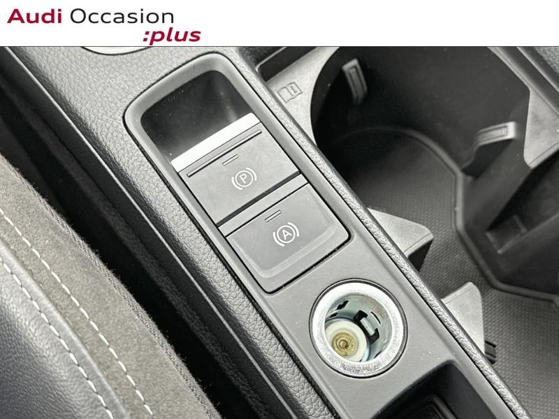 Voitures occasions Audi Q3 S line Paris