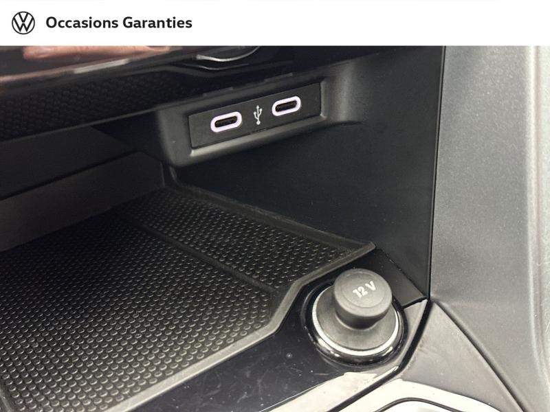 Voitures occasions VOLKSWAGEN T-ROC Life Paris