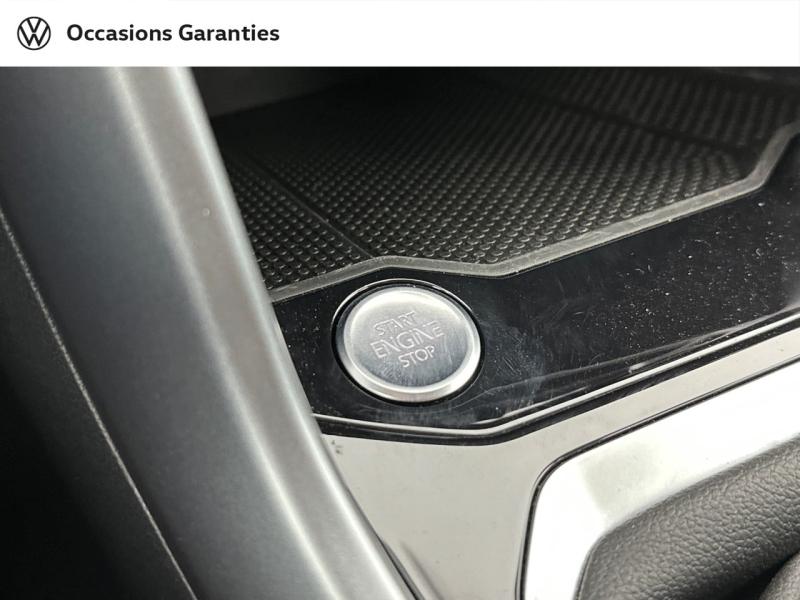 Voitures occasions VOLKSWAGEN T-ROC Life Plus Paris