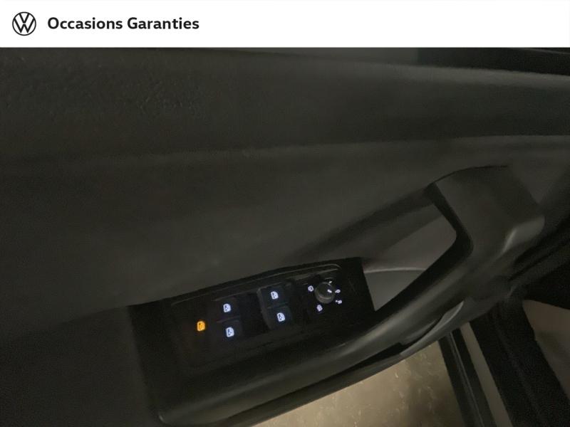 Voitures occasions VOLKSWAGEN T-ROC Life Plus Paris