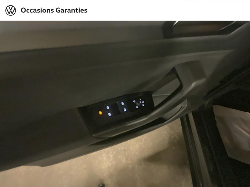 Voitures occasions VOLKSWAGEN T-ROC Life Plus Paris