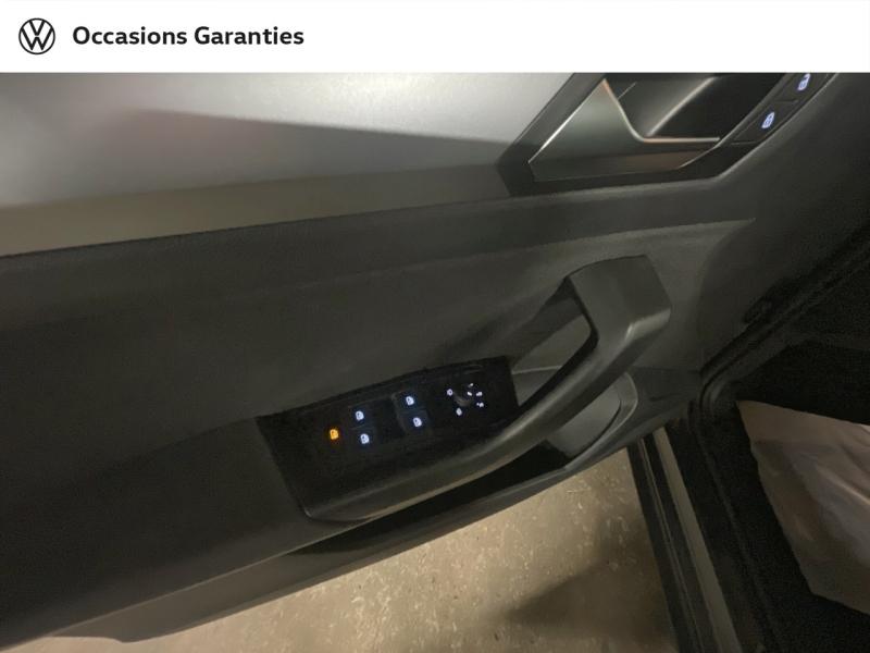 Voitures occasions VOLKSWAGEN T-ROC Life Plus Paris