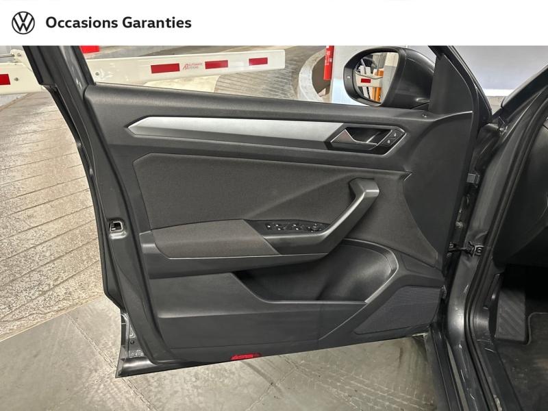 Voitures occasions VOLKSWAGEN T-ROC Life Paris