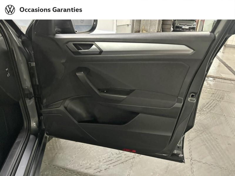 Voitures occasions VOLKSWAGEN T-ROC Life Paris